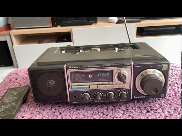 National Panasonic FM-MW-SW 31 Band Receiver Proceed B30:RF-B30 as