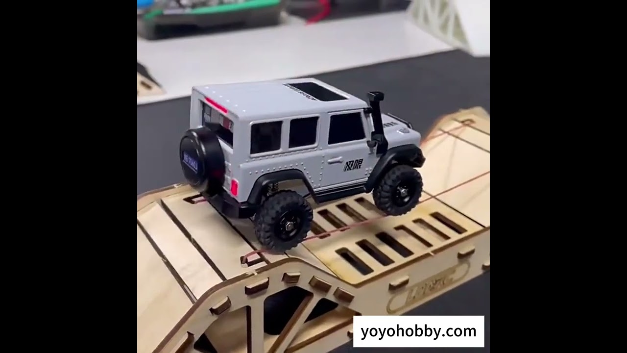 LDARC X43 1/43 ミニラジコンクローラー4x4 RTR - YouTube