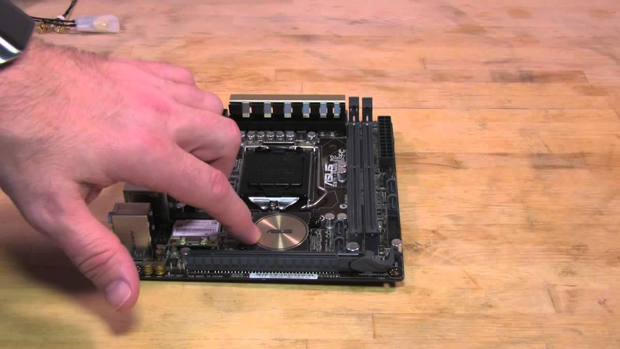 Asus Z97I Plus Features and Design Review - YouTube