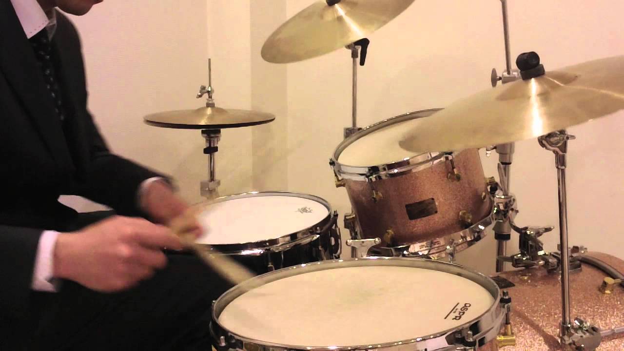 Pearl(パール) スネアドラム チャド・スミス モデル CS1450 - YouTube