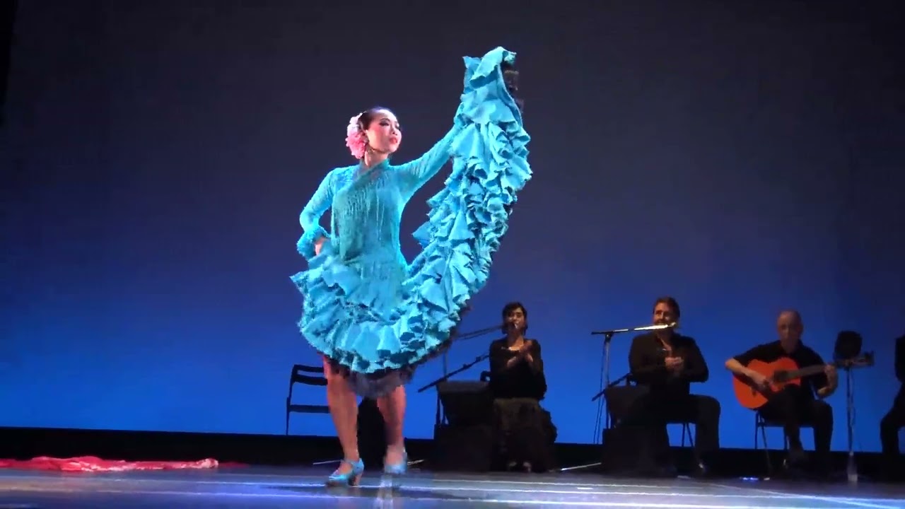 フラメンコ アレグリアス バタデコーラ、マントン Alegrias bata de