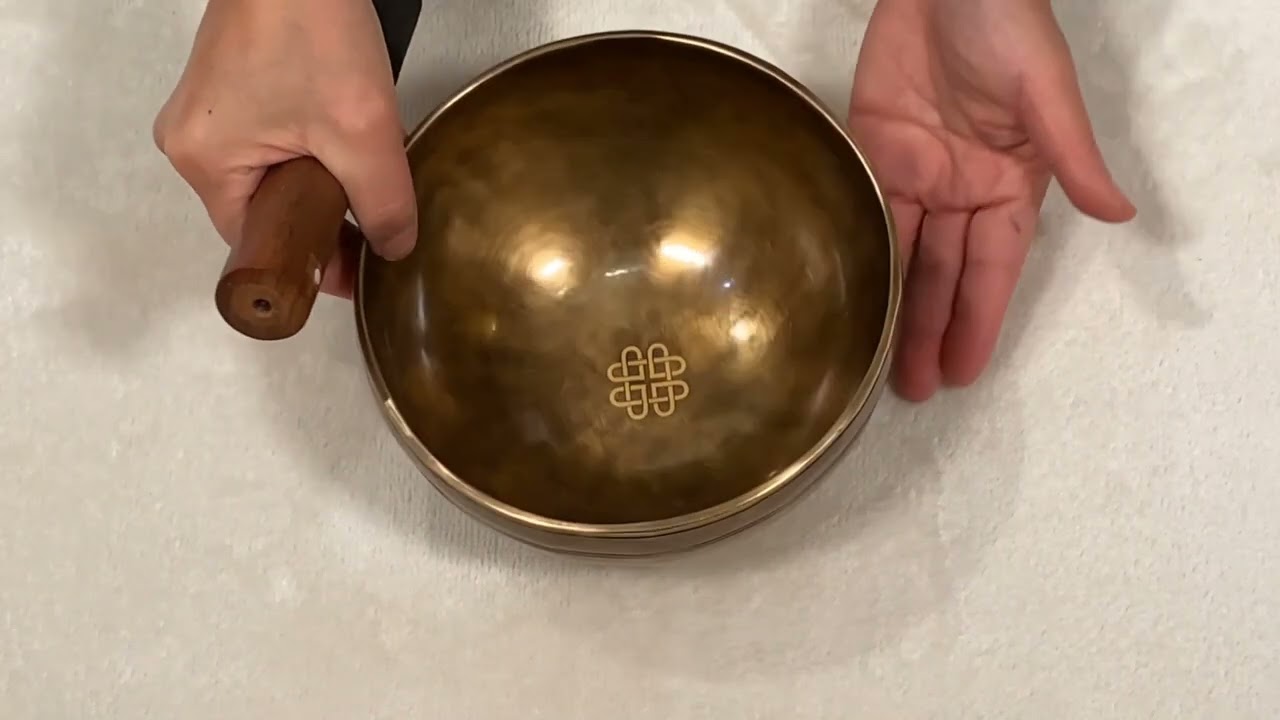 新・鍛造スペシャルシンギングボウル（小中） - YouTube