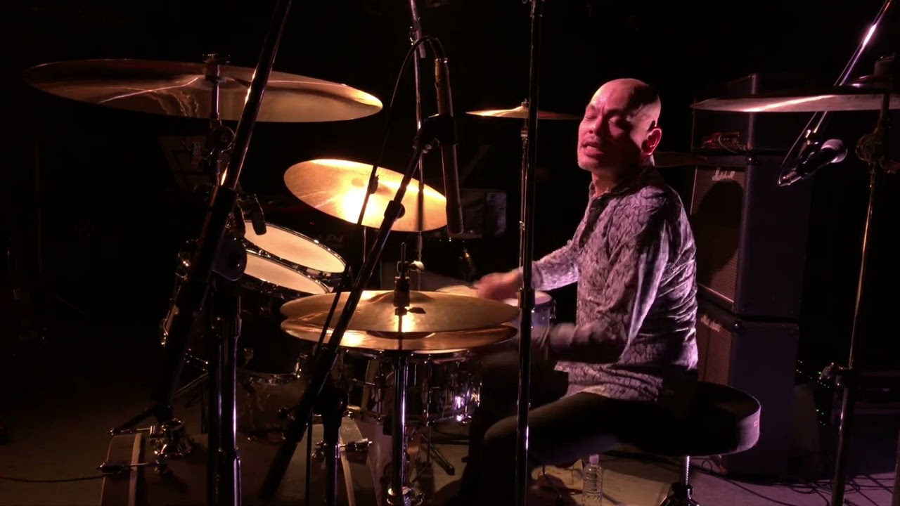 江藤良人 Drum Solo inc. Overture 1812 - YouTube