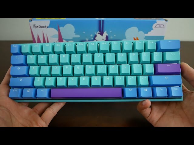 Unboxing the NEW Ducky x MK Frozen Llama Mecha Mini V2 - YouTube