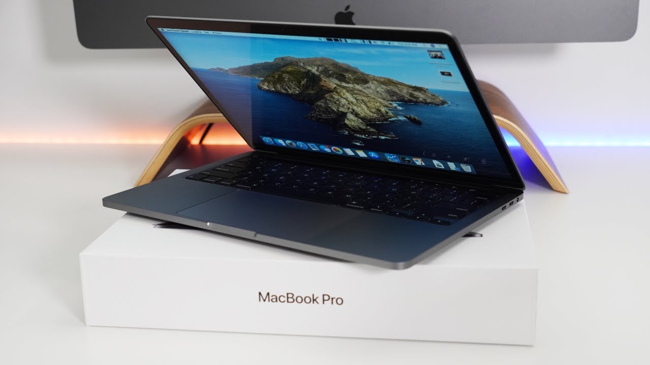 2020 13-inch MacBook Pro (Core i7) - Unboxing, Setup, Comparison