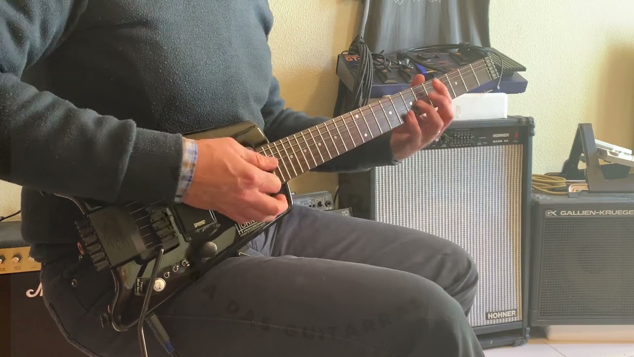 Hohner G3T Steinberger 1989 black headless electric guitar MIK w