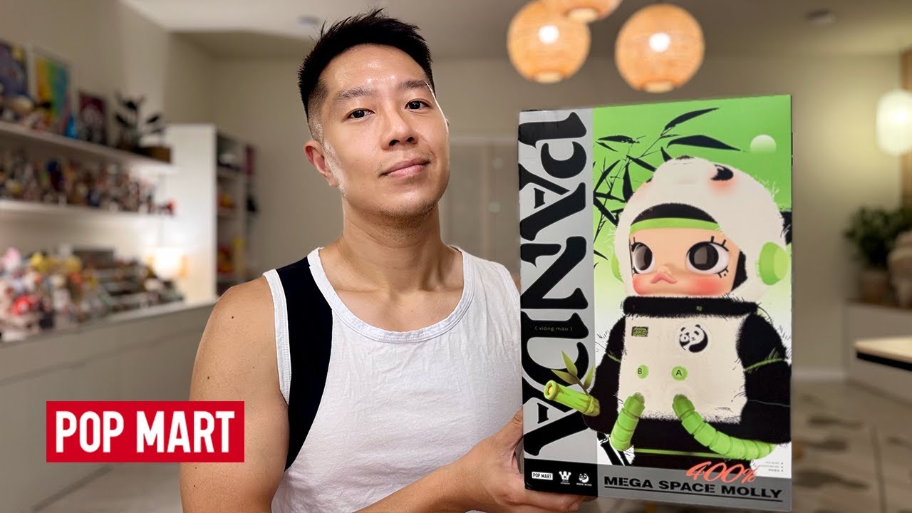 MY FIRST MEGA SPACE MOLLY 400% PANDA VERSION! POP MART Jumbo Vinyl