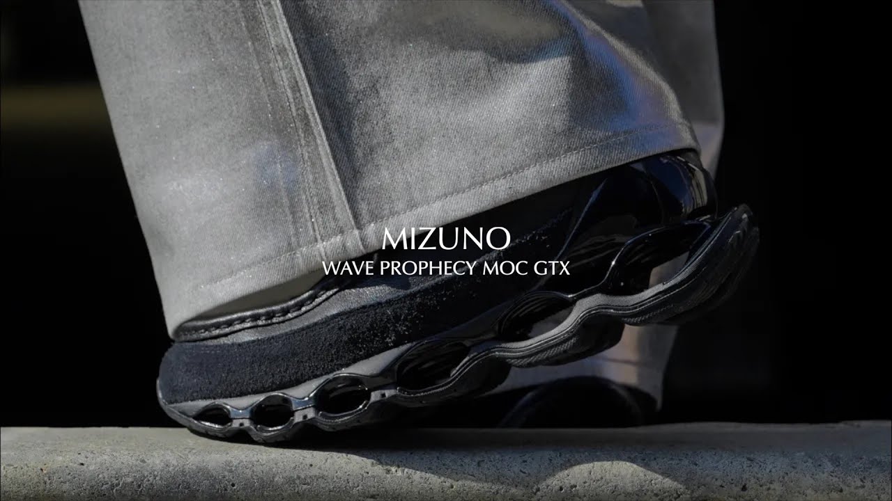 Evolved Gore-Tex Wave Prophecy Moc | MIZUNO - YouTube