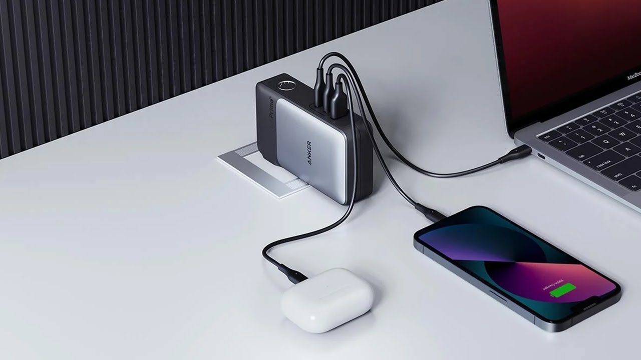 Anker 733 Power Bank (GaNPrime PowerCore 65W) - YouTube