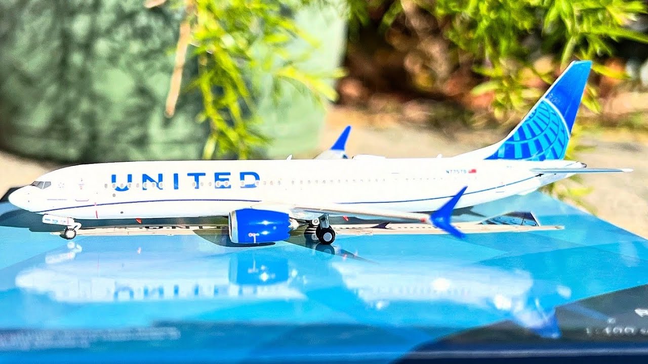 Ng Models United Airlines Boeing 737-MAX 9 1:400 Scale Model