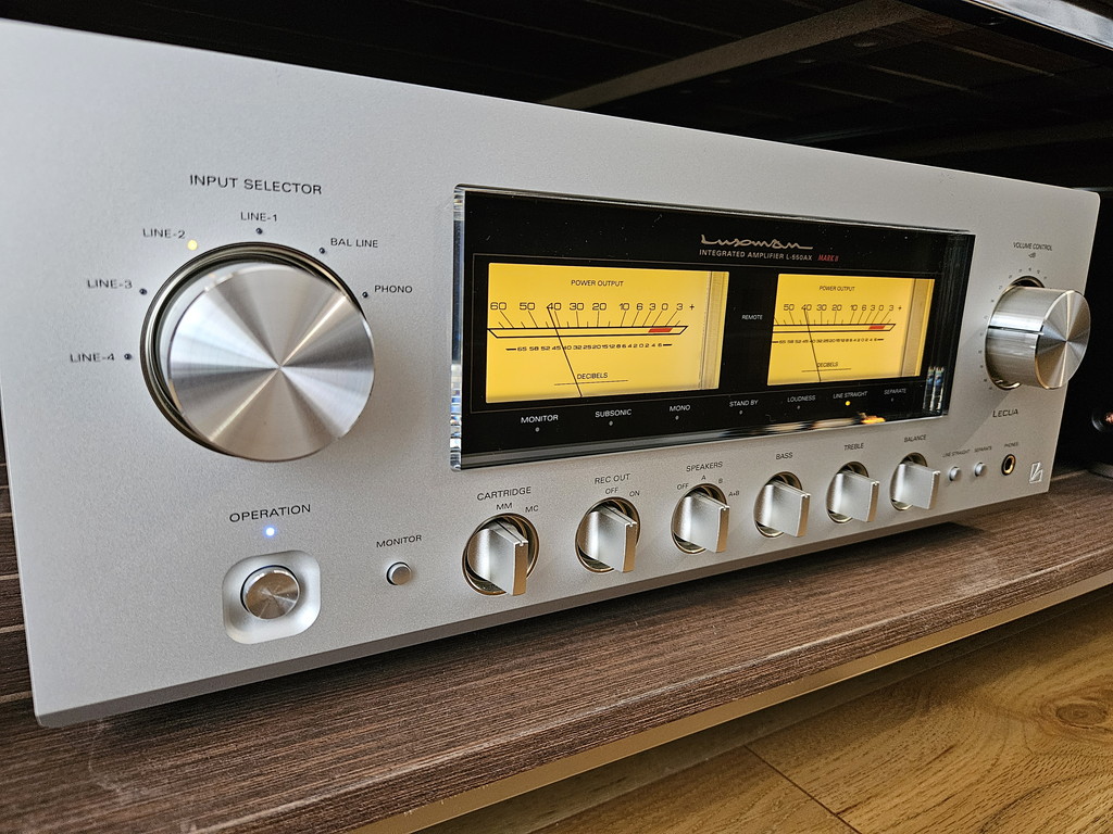 レビュー】LUXMANの純A級アンプ L-550AXII を導入しました - Curiositas