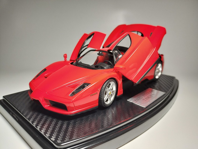 タミヤ エンツォ フェラーリ プラモデル 製作 完成品 | 自己満カー