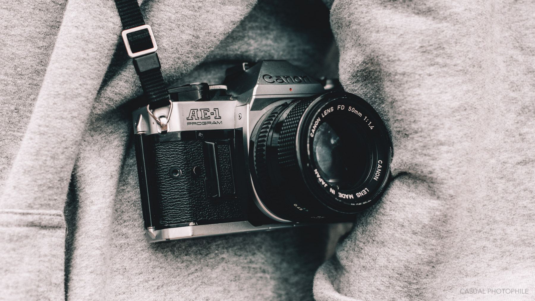 Canon AE-1 Program Camera Review - Beginners' Best Choice