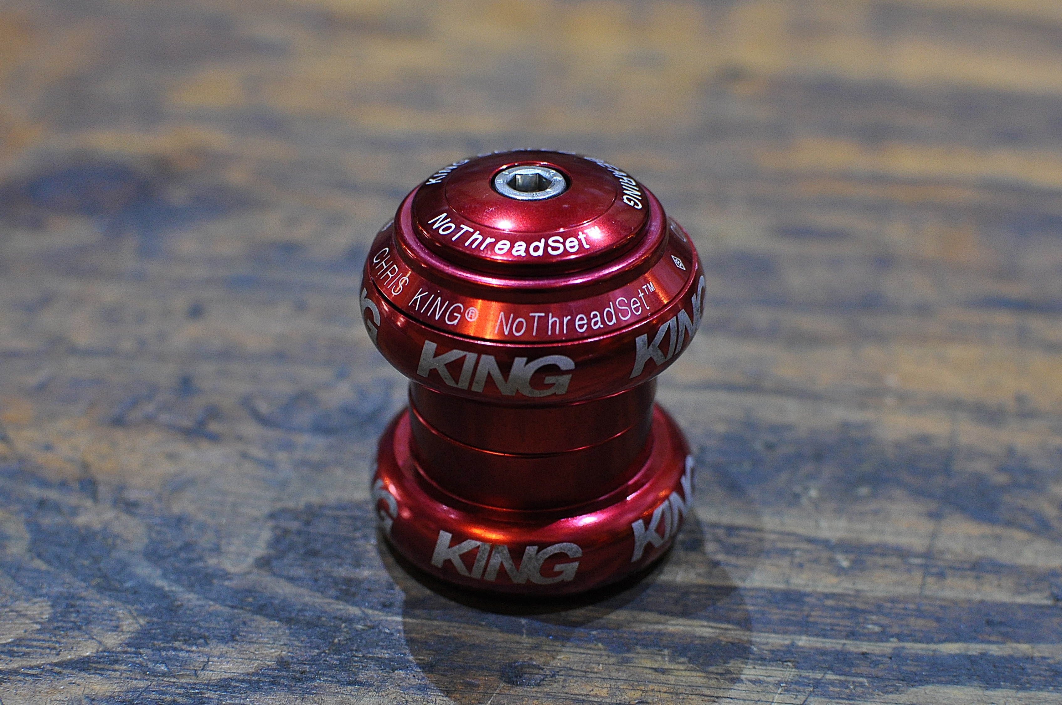 新入荷情報「CHRIS KING 1-1/8″ NoThreadSet™ Red」 | CULTURE CLUB