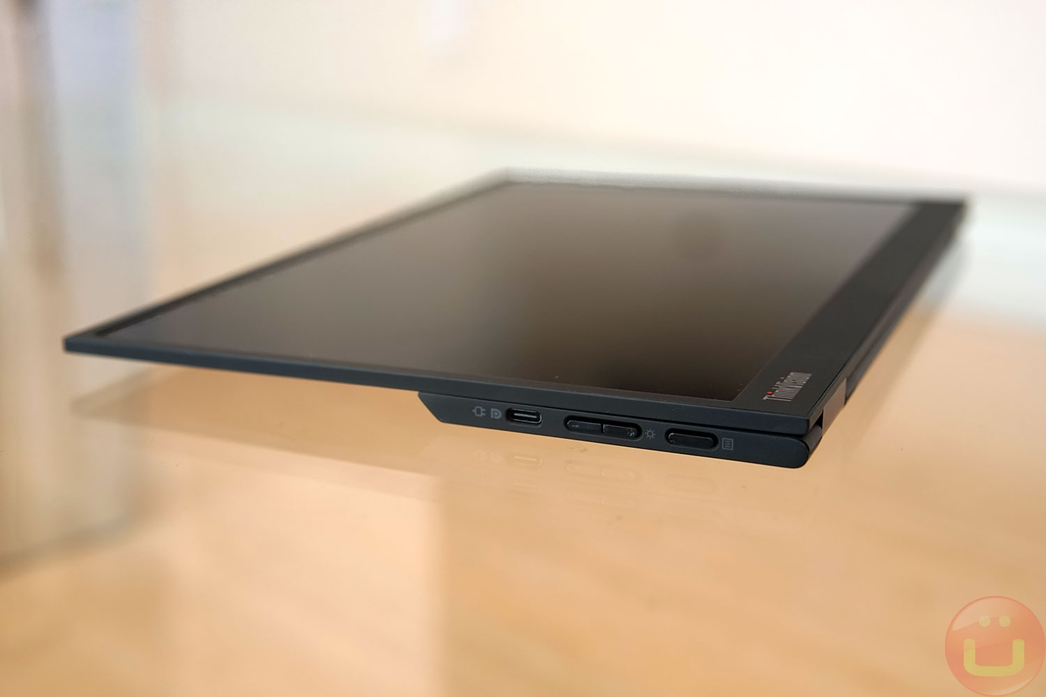 ハンズオンレビュー】Lenovo ThinkVision M14d 2.2K ポータブル