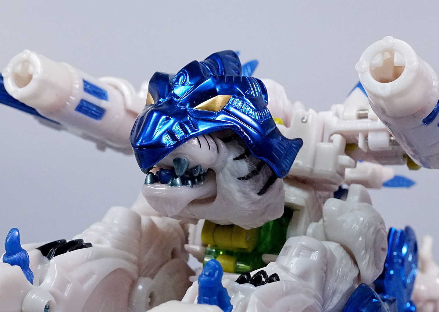 レビュー：ビーストウォーズメタルス C-50 メタルスタイガーファルコン