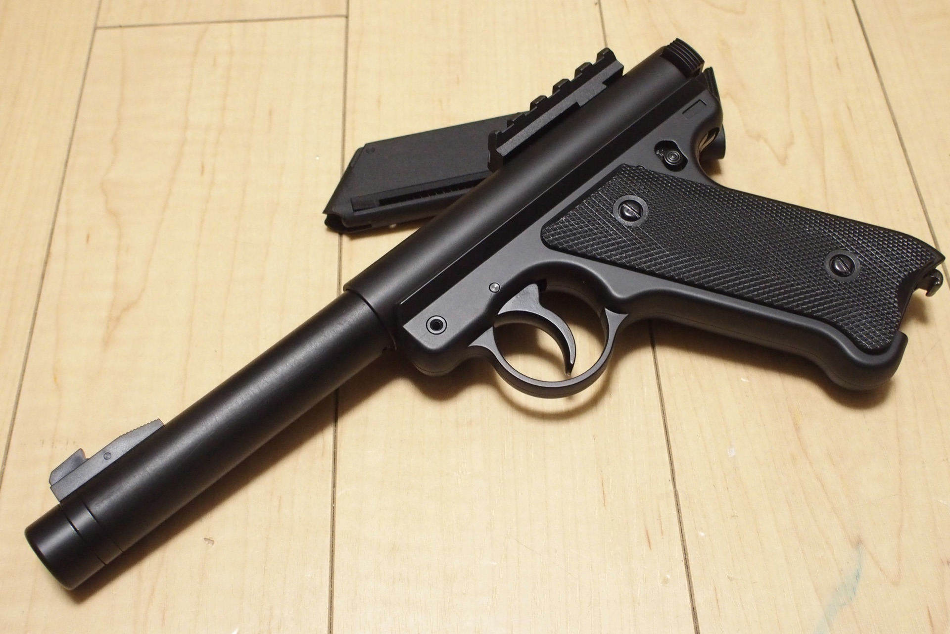KJ Works スタームルガー Mk-1 .22 Target Pistol SILENT EVOを買って