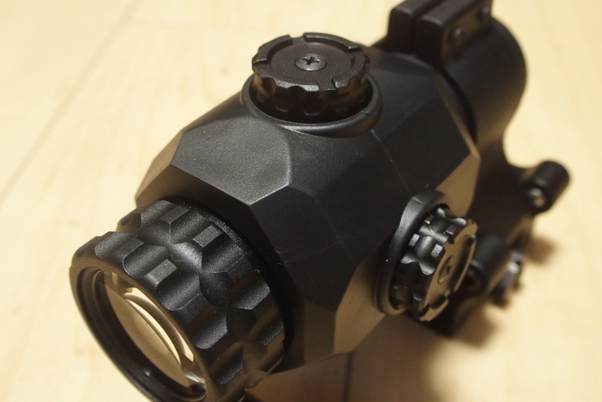 Sightmark製 3倍マグニファイア『XT-3 Tactical Magnifier』のレビュー