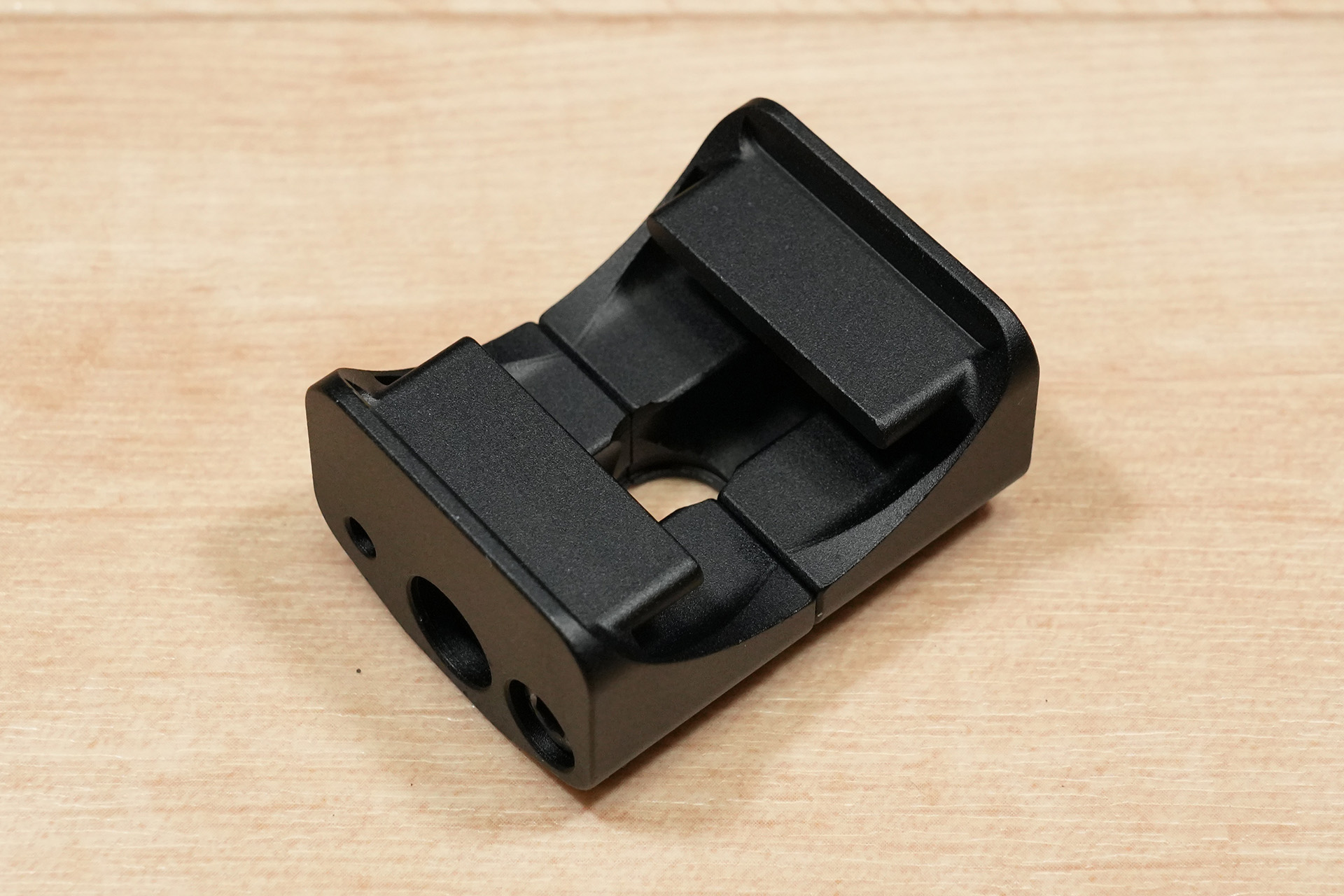 FMA P90 リアスイベルマウント w/QDスイベル（H2556B）を東京マルイ