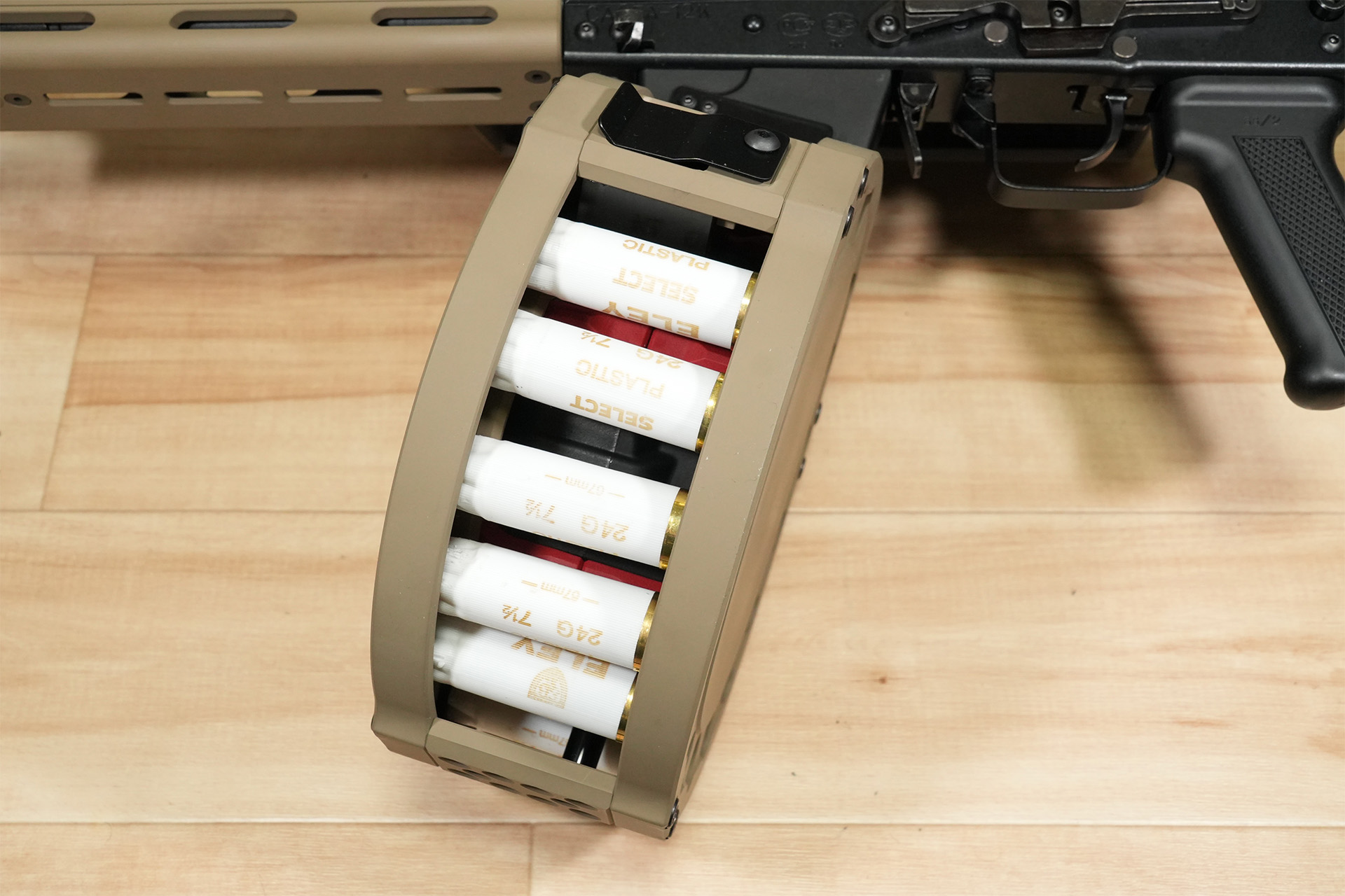 ITP airsoft 東京マルイ SAIGA 12K用ドラムマガジンキット（FDE）の