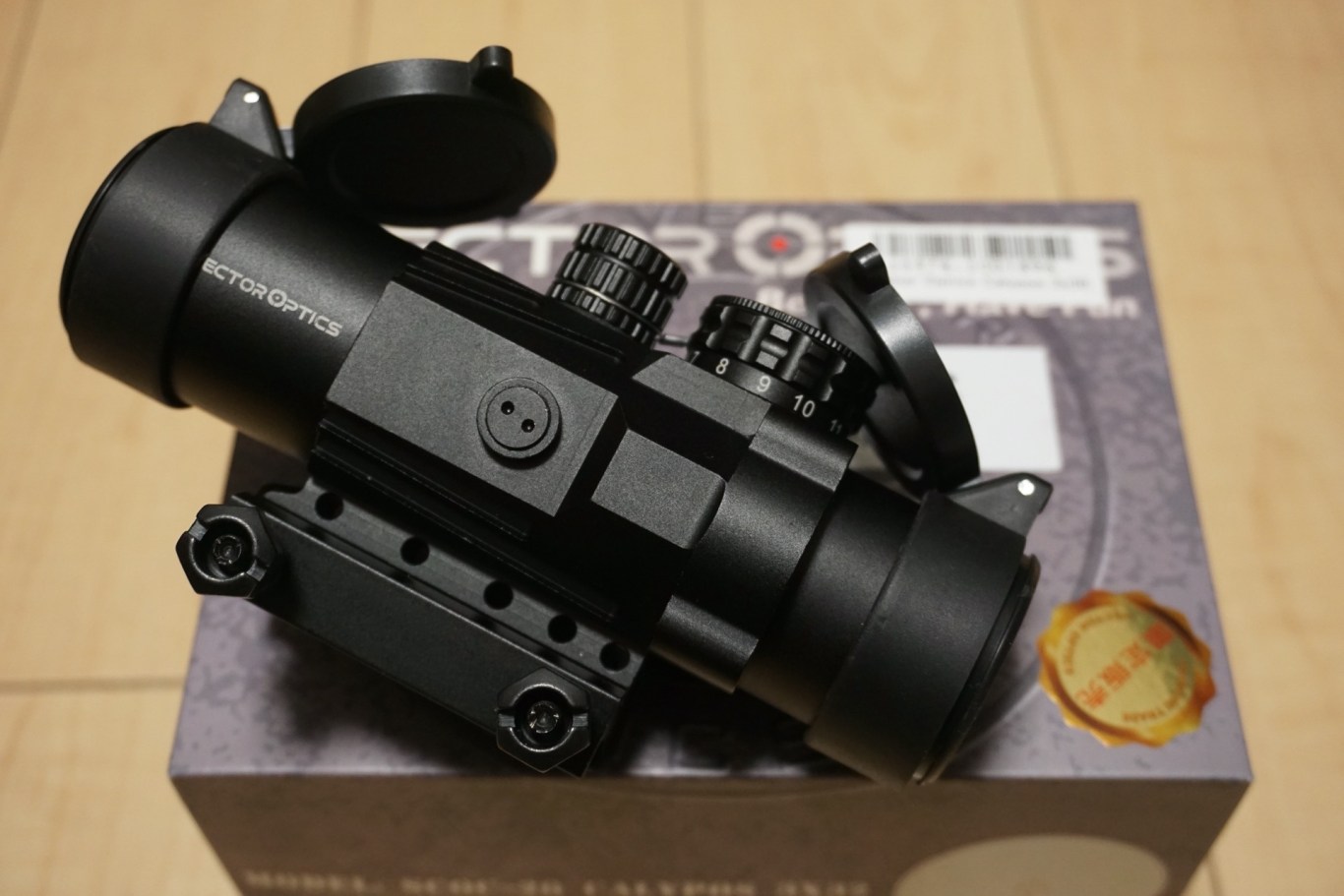 2万台で買える3倍固定のプリズムサイト、Vector Optics Calypos