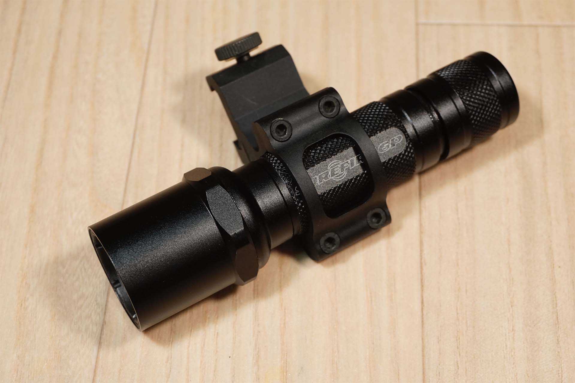 ノーブランド SureFire 6P タイプ LEDライトとBigDragon製DDタイプ