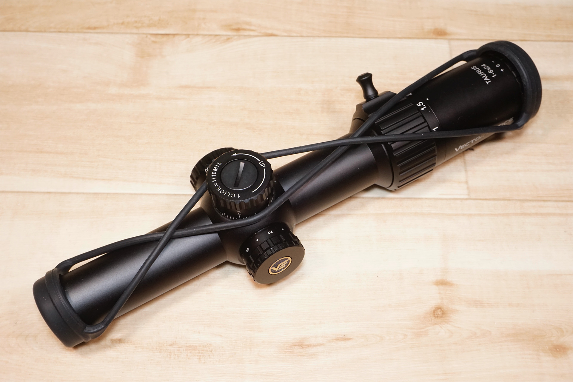 コストパフォーマンスに優れたVector Optics TAURUS 1-6×24 SCOC-42の