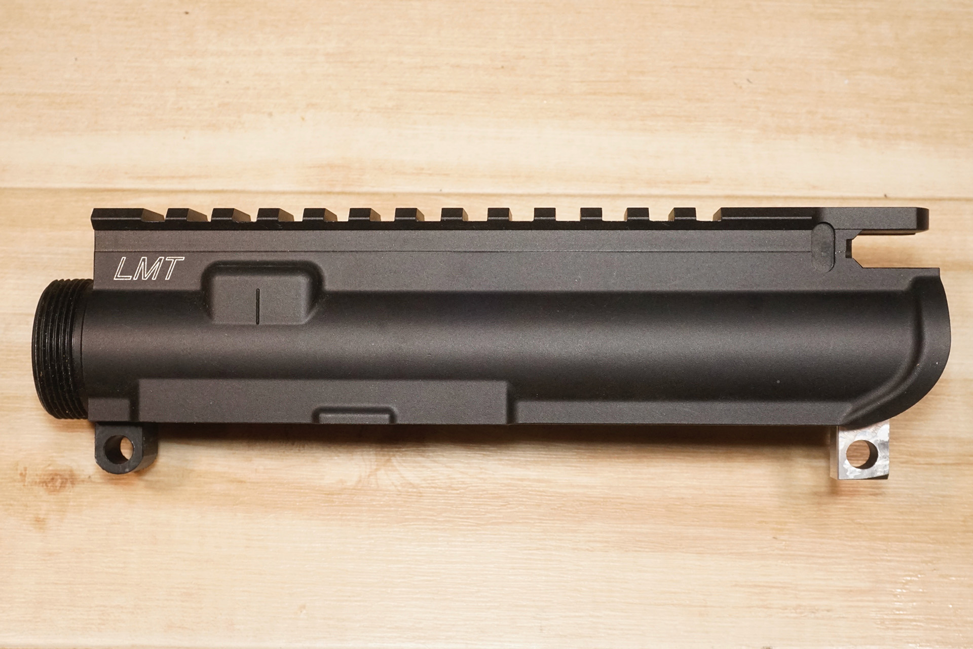 LMTアッパーレシーバーとMidwest Industriesの12.625インチ ハンド