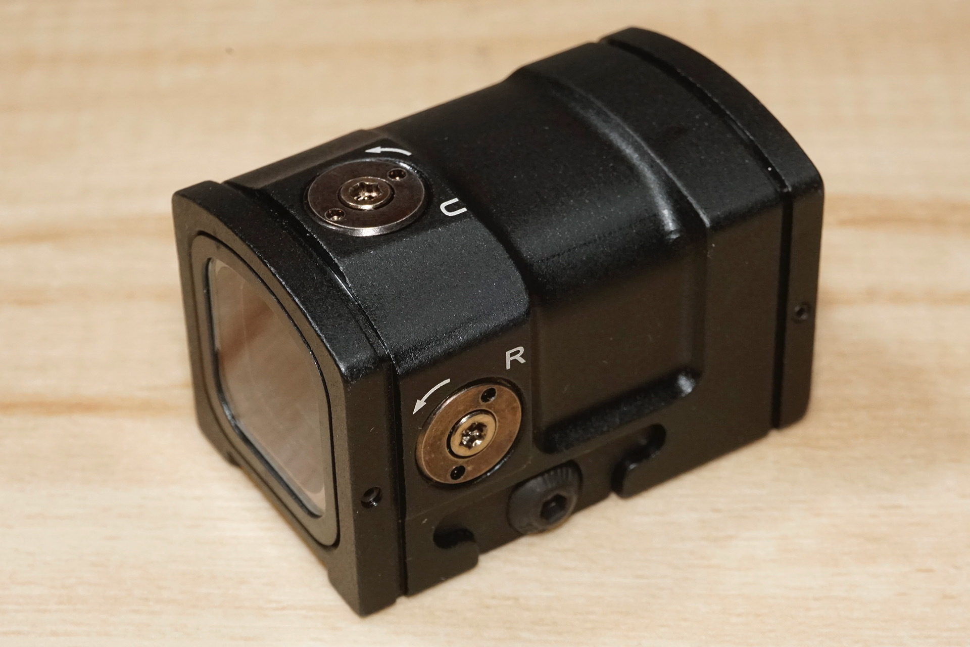 Aim-O製 Aimpoint ACRO P-2スタイル レプリカドットサイトを買ってみた