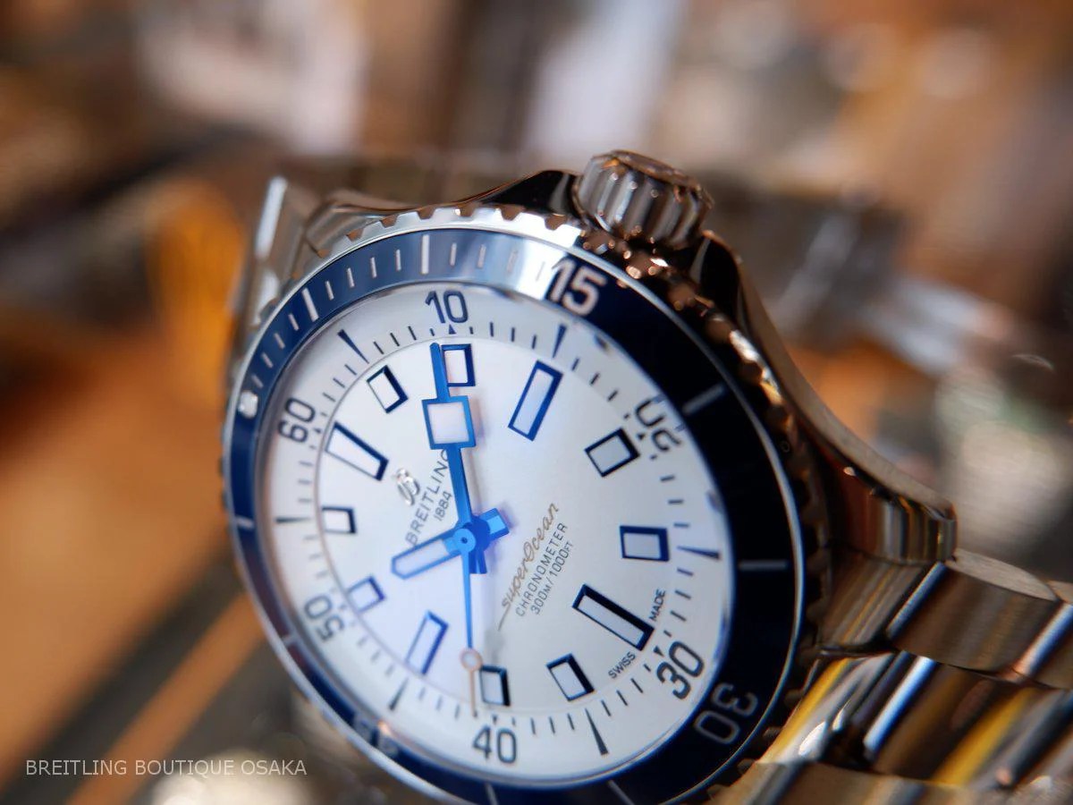 ブライトリングのデザイン【ベルト編】 – ブライトリングブティック