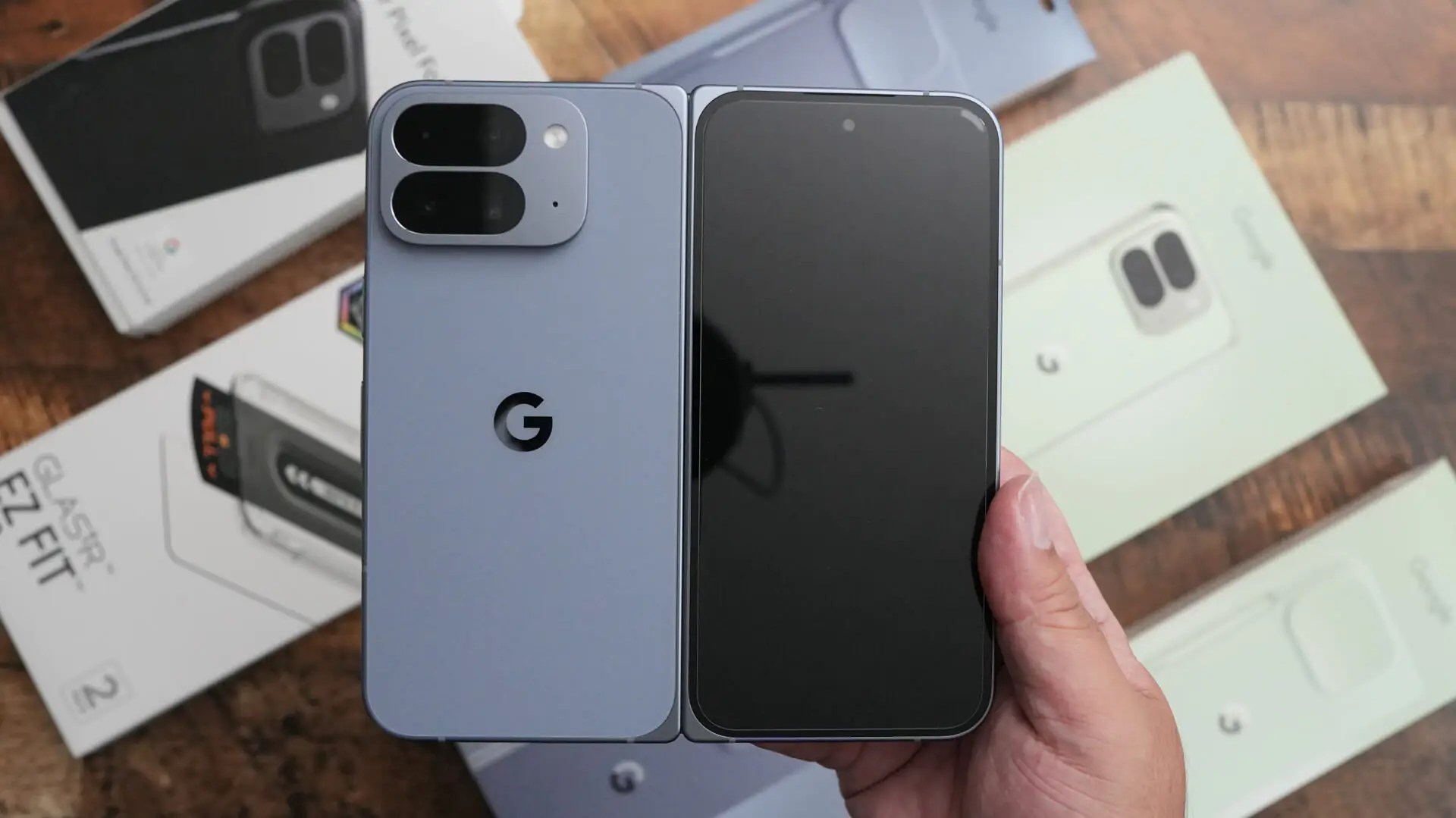 Pixel 10 Pro Fold 開封レビュー。ユーザーを最も真剣に考えた折畳式