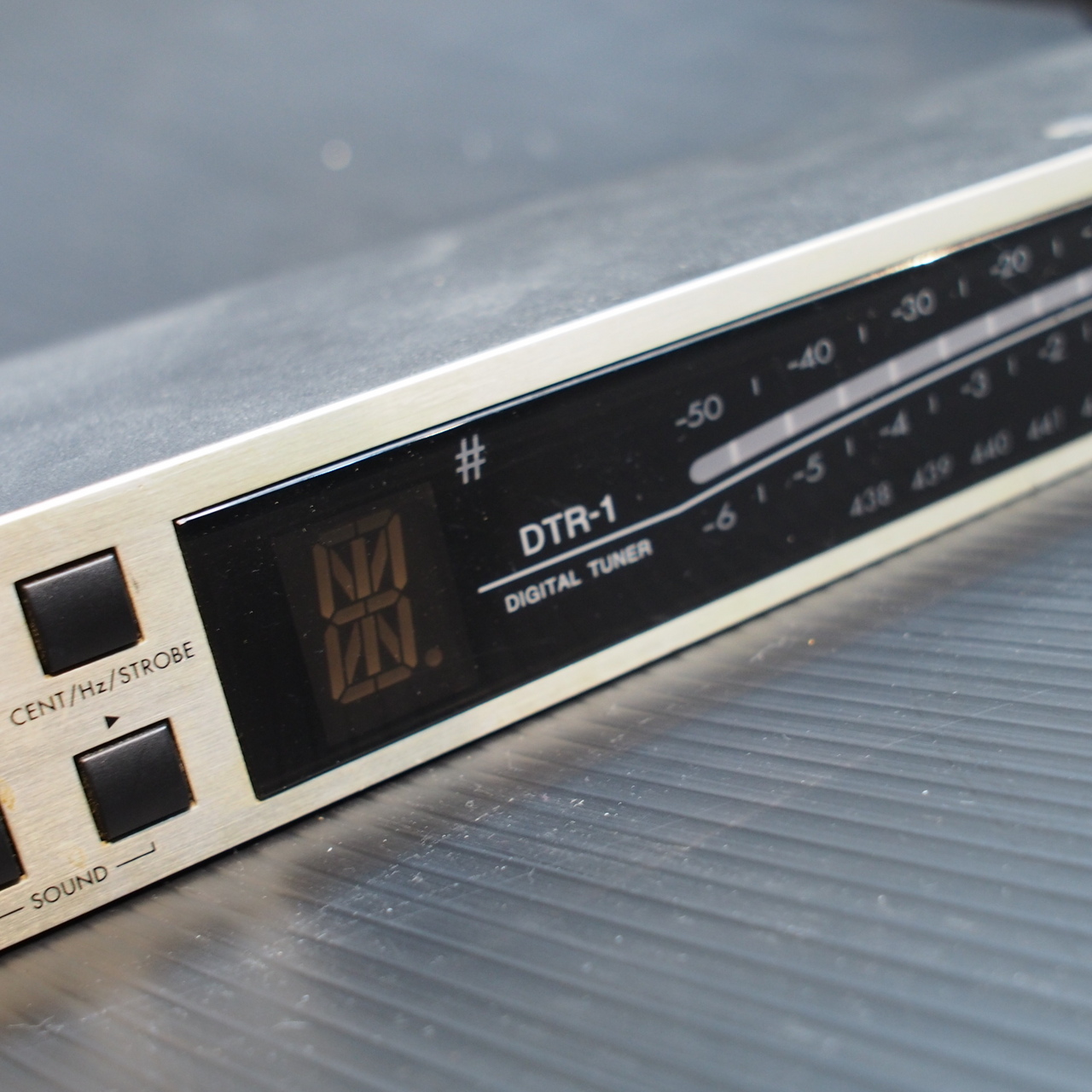 買取情報】ラックタイプ・チューナーの定番モデル『KORG DTR-1 Digital