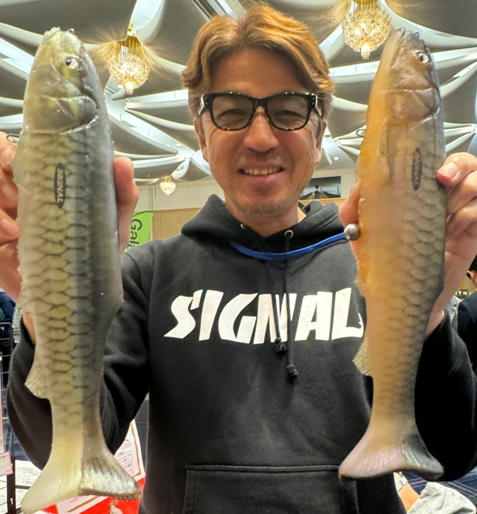 380mm・560g世界最大級のハドルテール系ジャイアントベイト「ウルトラ