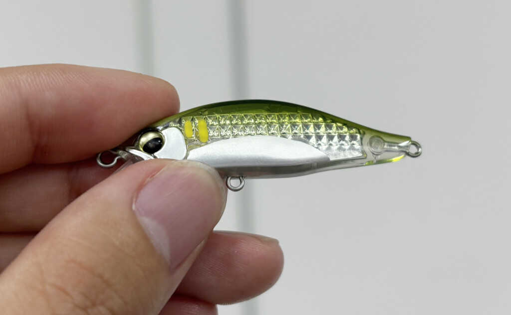 渓流用ミノー初のタングステンウエイト＆レーザーインパクト搭載モデル