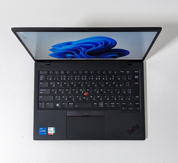 ThinkPad X1 Nano Gen 3 (2023年モデル）のレビュー。966gの軽さが最大