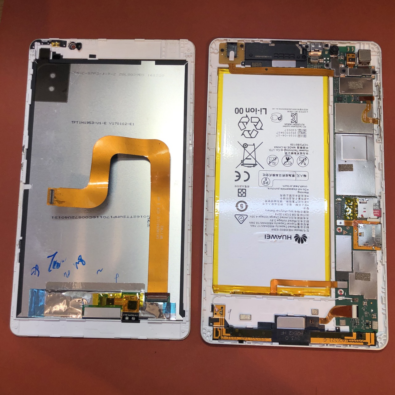 Huawei dtab Compact d-02H docomo 再起動ループ バッテリー交換