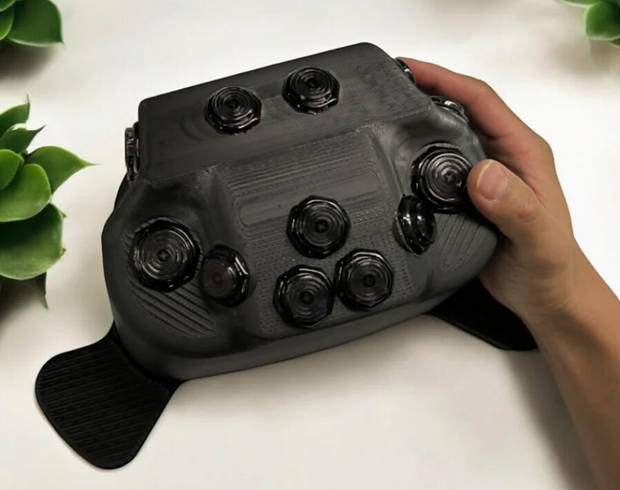 レバー無しという衝撃、eSports界注目の「自作アーケード