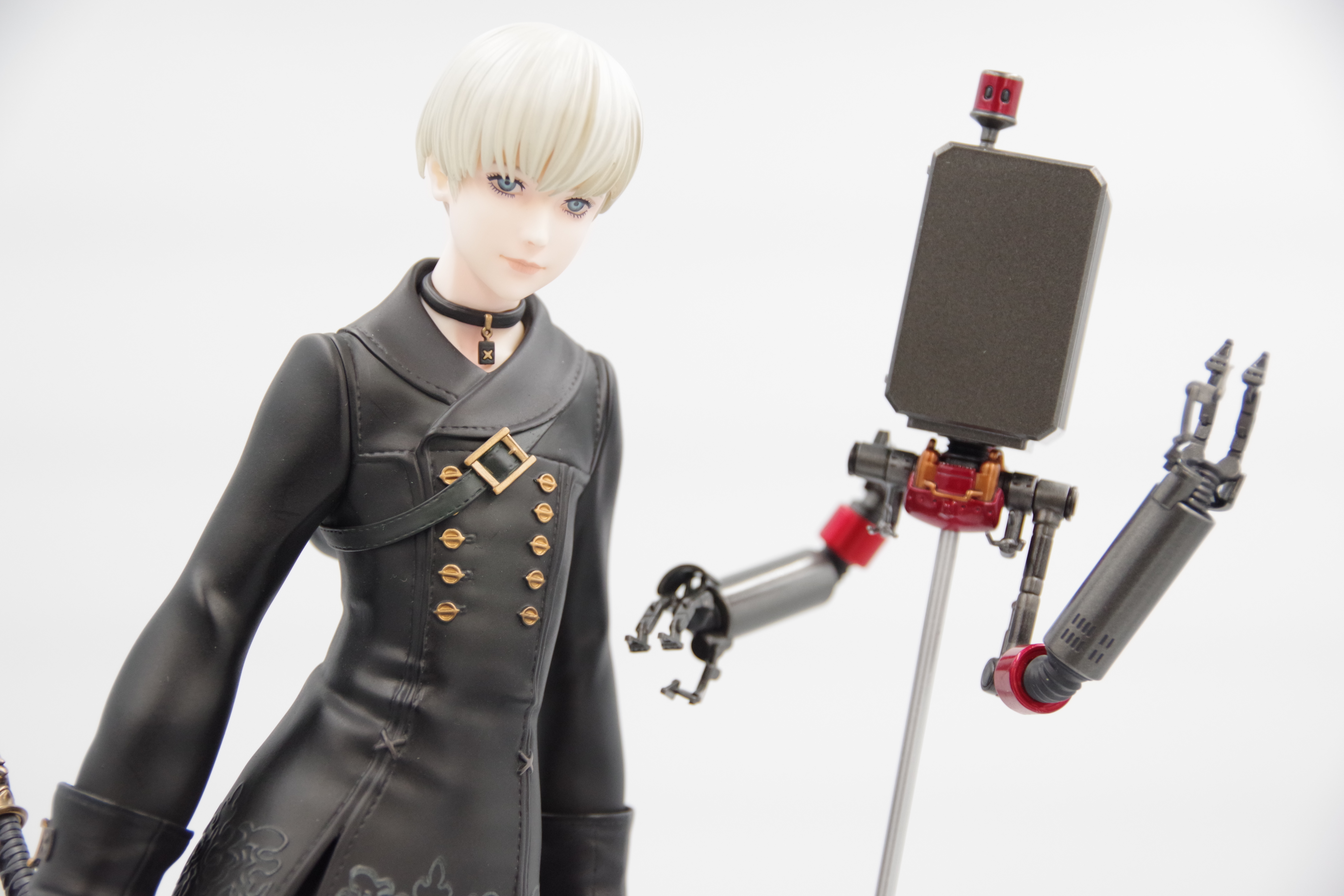 NieR：Automata 9S (ヨルハ 九号 S型) DX版 | フィギュアレン