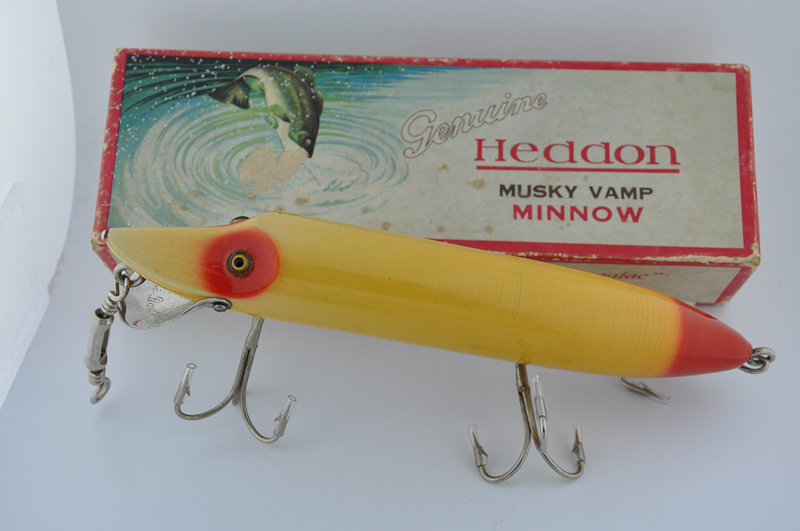 Heddon Musky Vamp Lure - Fin & Flame