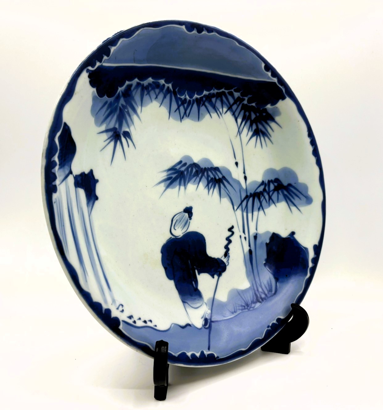 後期伊万里 志田窯大皿 染付松下に人物文皿 - 古美術 美養