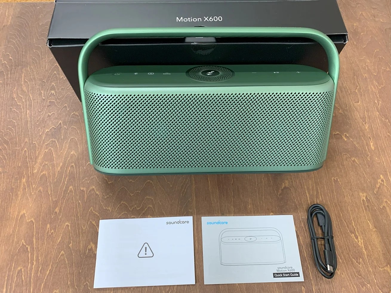 Anker Motion X600｜ハイレゾ対応Bluetoothスピーカーの特徴と使い方を