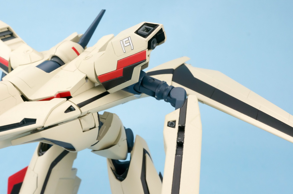プレビュー】完全変形 YF-19 with ファストパック by アルカディア