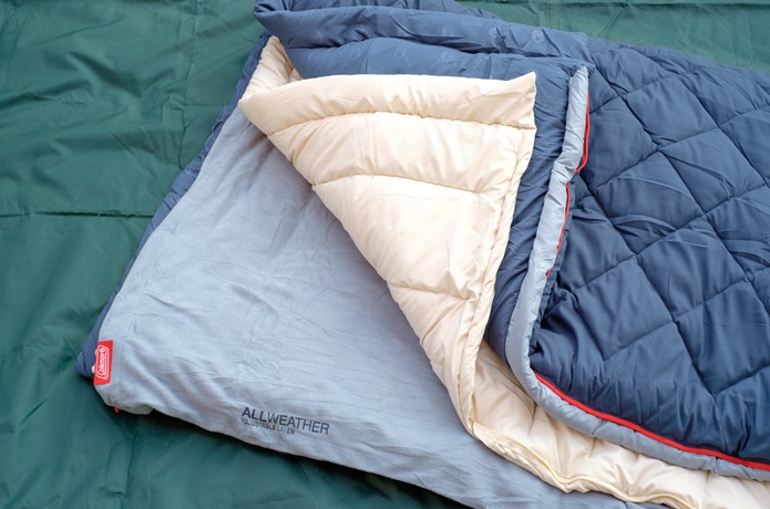 1年中使える寝袋：コールマン「マルチレイヤースリーピングバッグ