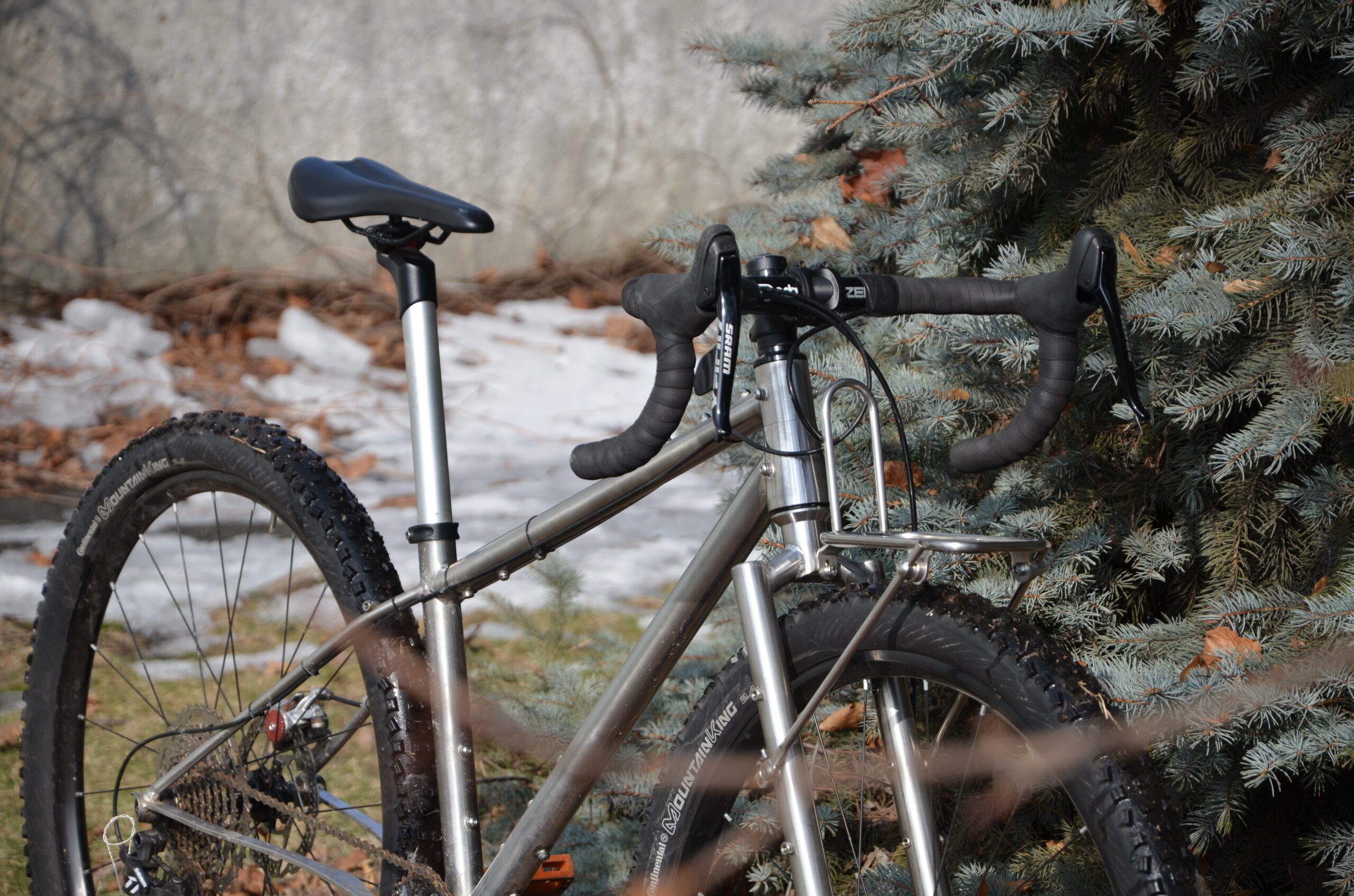 Hyacinth – Ukranian bike rack manufacturer