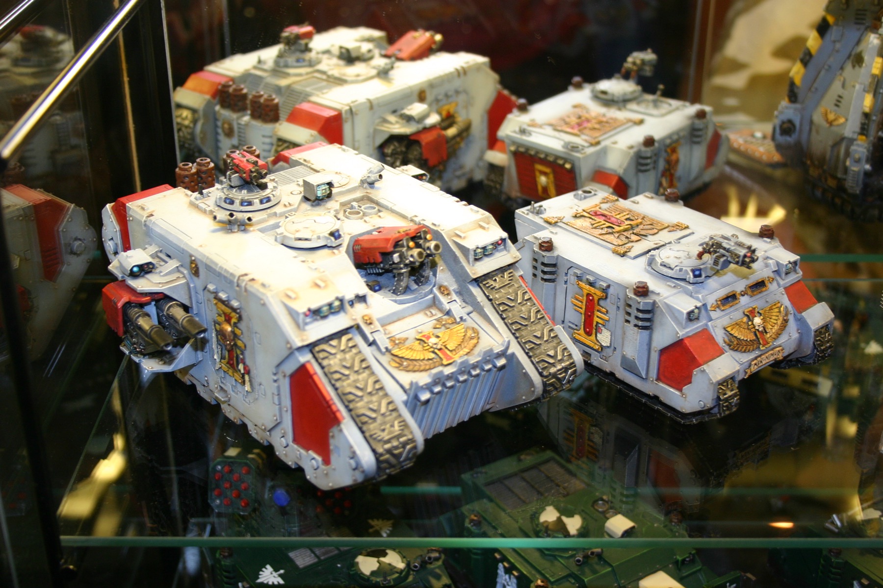 Inquisitorial Land Raider and Rhino - Felix's Gaming Pages