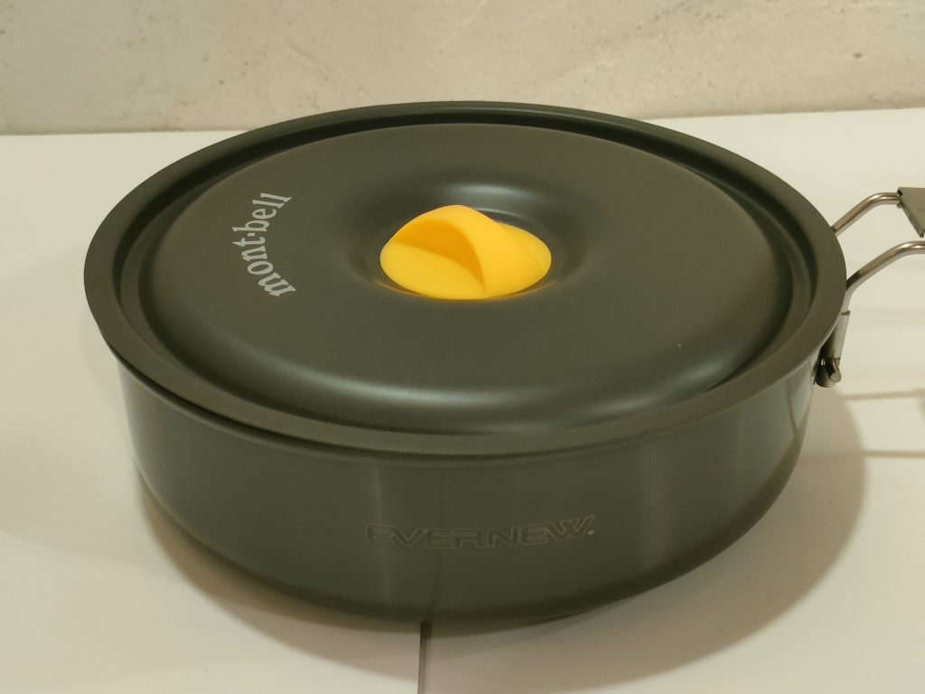 エバニュー フライパン U.L. Alu.Pan 16cmには、あのメーカーのフタが