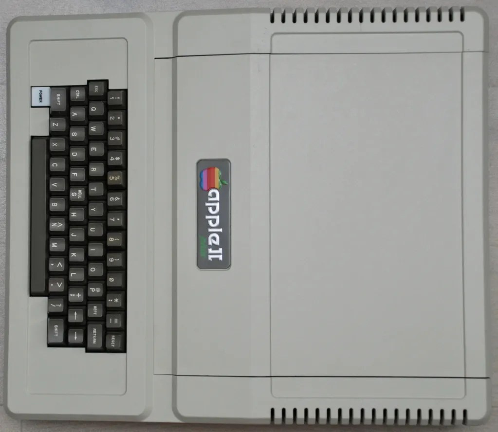 Apple II Plus - Old Crap Vintage Computing