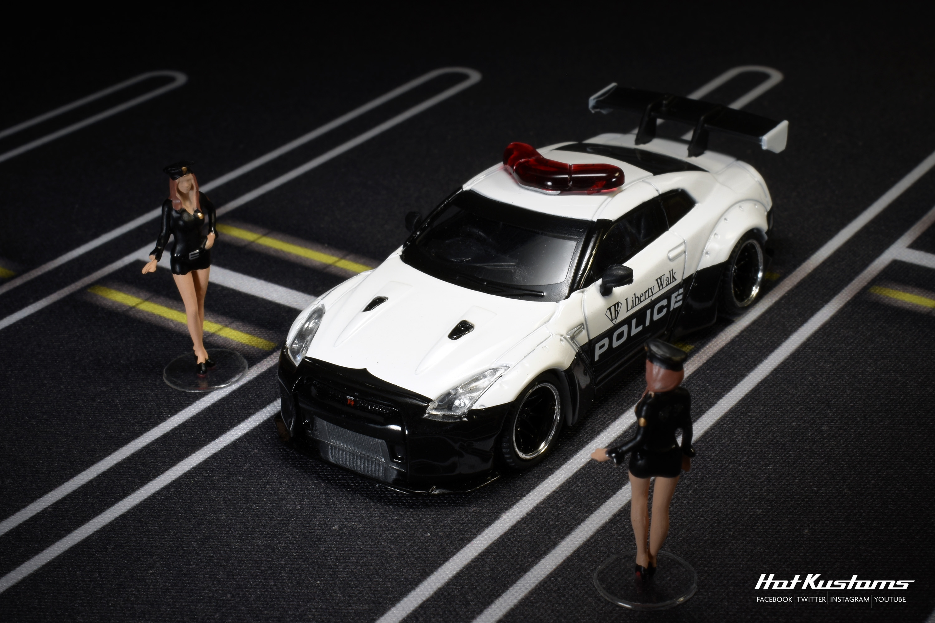 Lamley Daily: MINI GT LB WORKS Nissan GT-R R35 Police – LamleyGroup
