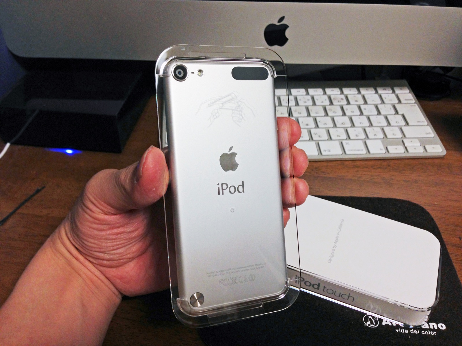 iPod touch 第5世代 MD720J/A 32GB ホワイト＆シルバー購入