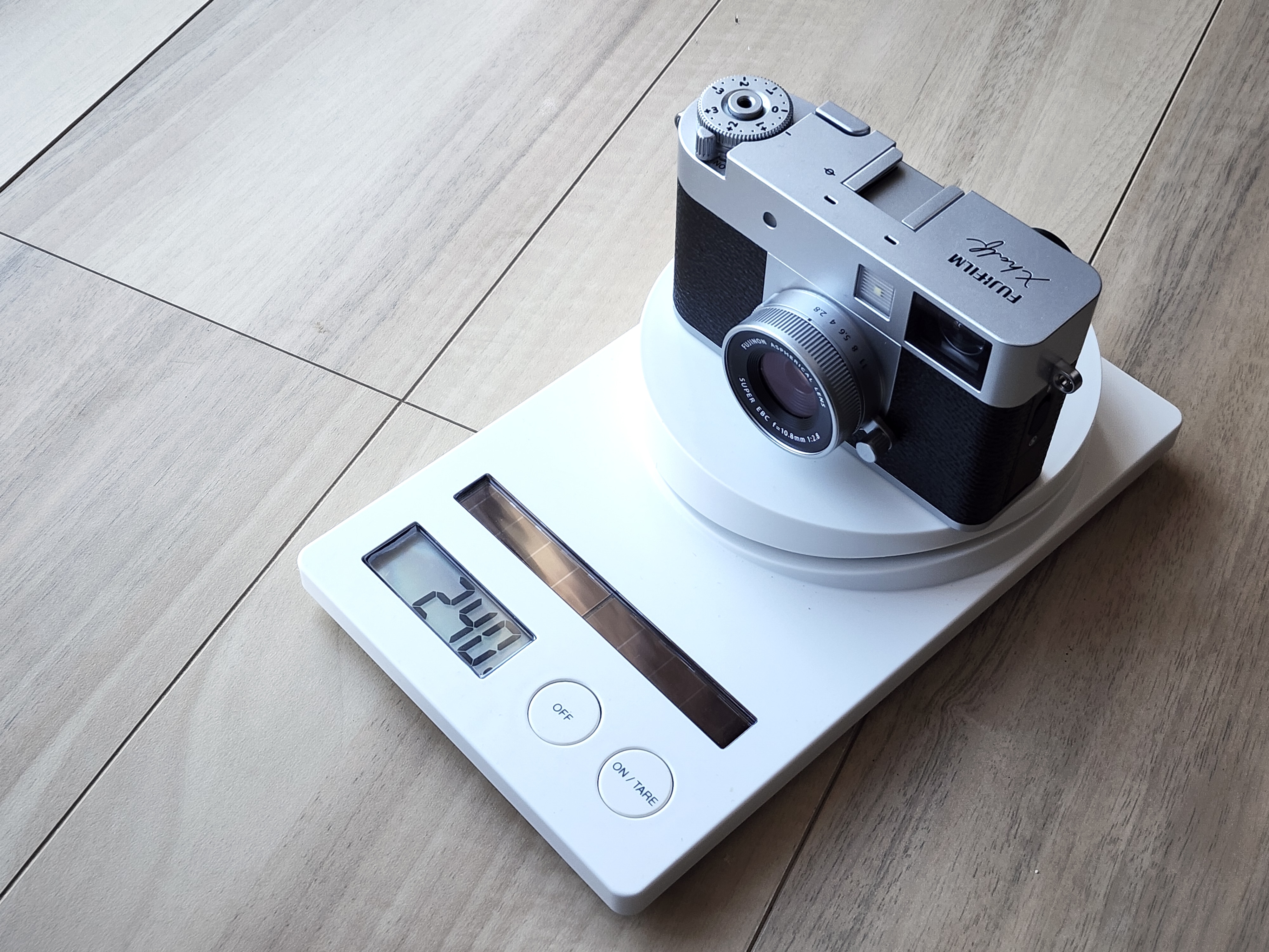 サイズと軽さが素晴らしい。価格が見合えばX halfは新しい体験をくれる